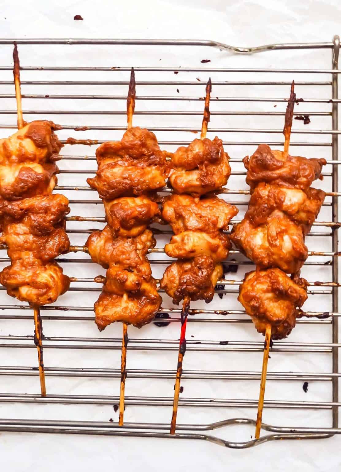 Chicken Satay Skewers with Easy Peanut Sauce Recipe (VIDEO!!)