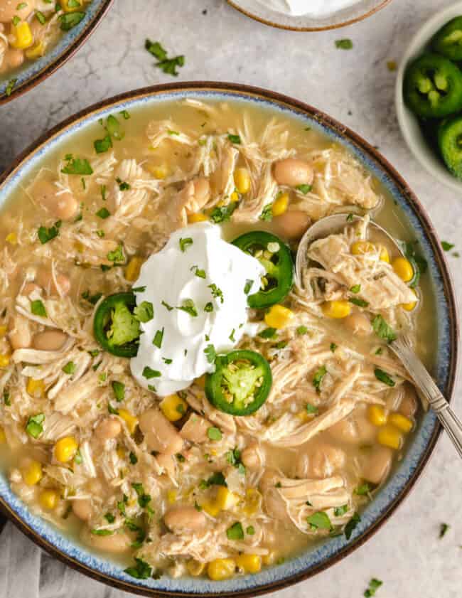 crockpot white chicken chili in large bowl