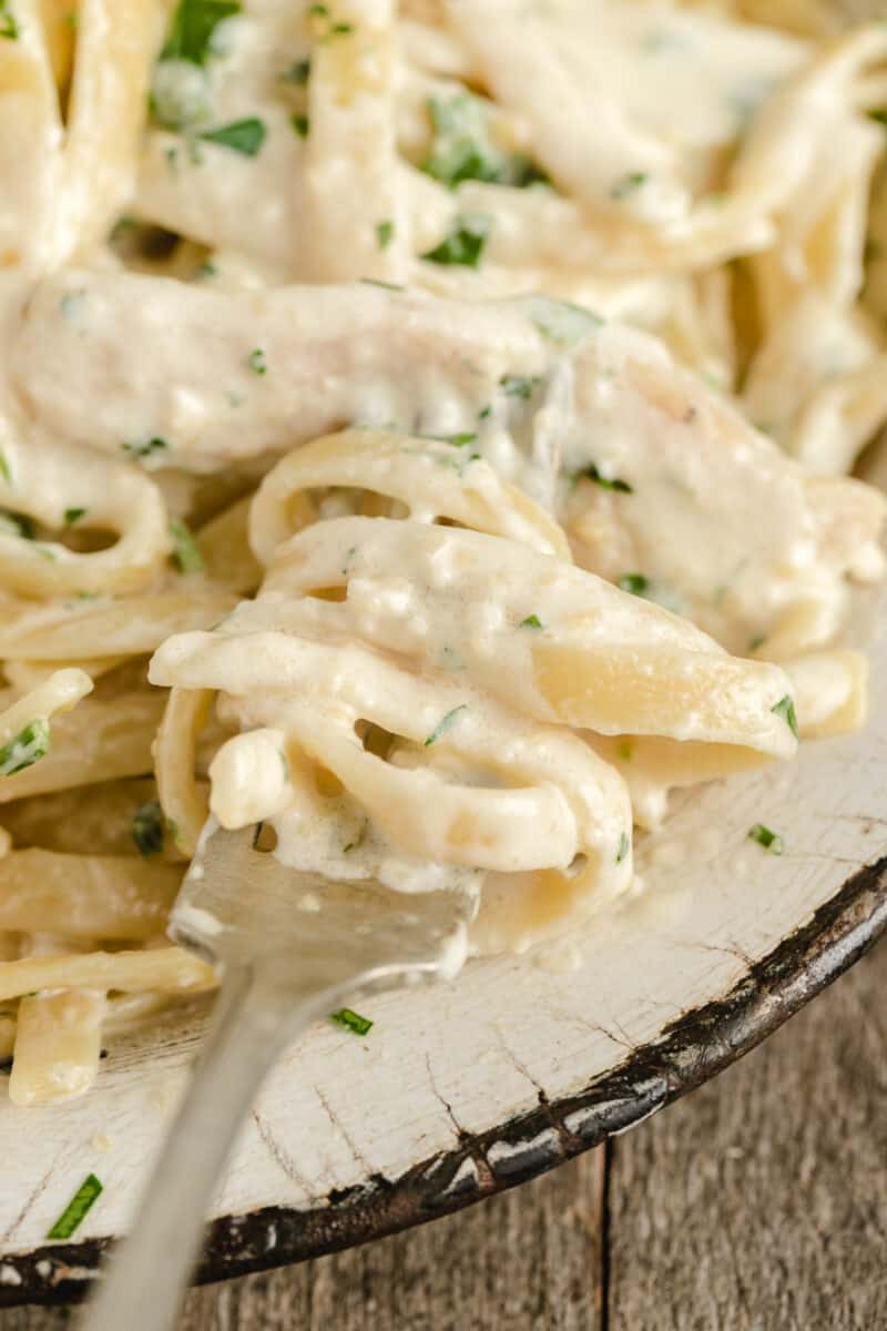 Chicken Alfredo Recipe (Homemade) - Easy Chicken Recipes (VIDEO!)