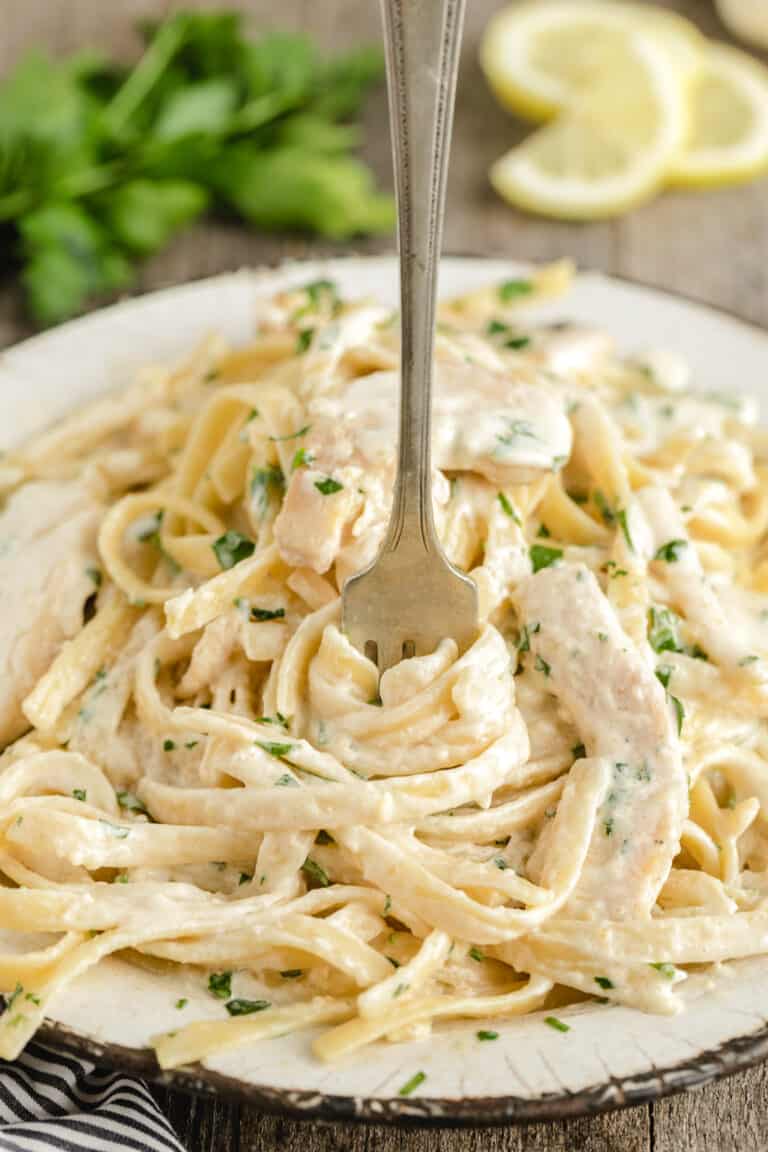 Chicken Alfredo Recipe (Homemade) - Easy Chicken Recipes (VIDEO!)