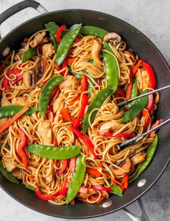 easy chicken lo mein recipe in skillet