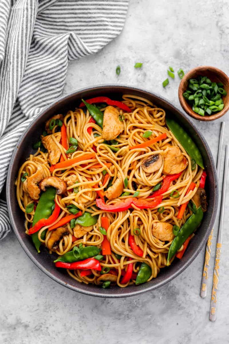 Easy Chicken Lo Mein Recipe - Easy Chicken Recipes