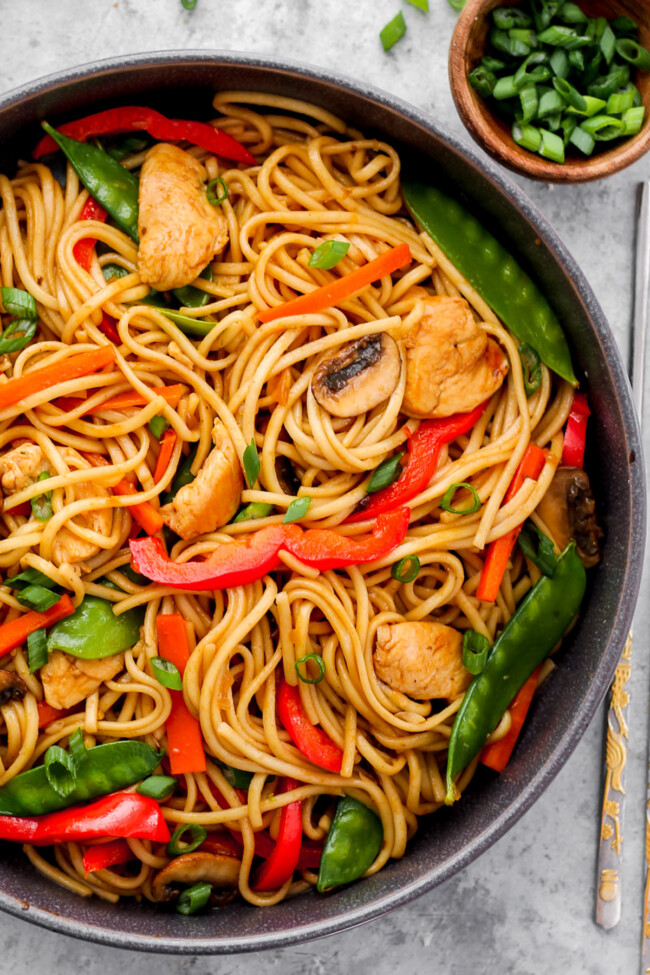 How Do You Make Homemade Chicken Lo Mein