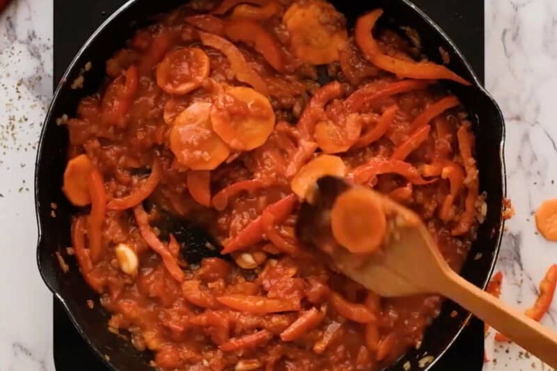cacciatore sauce in a pan.