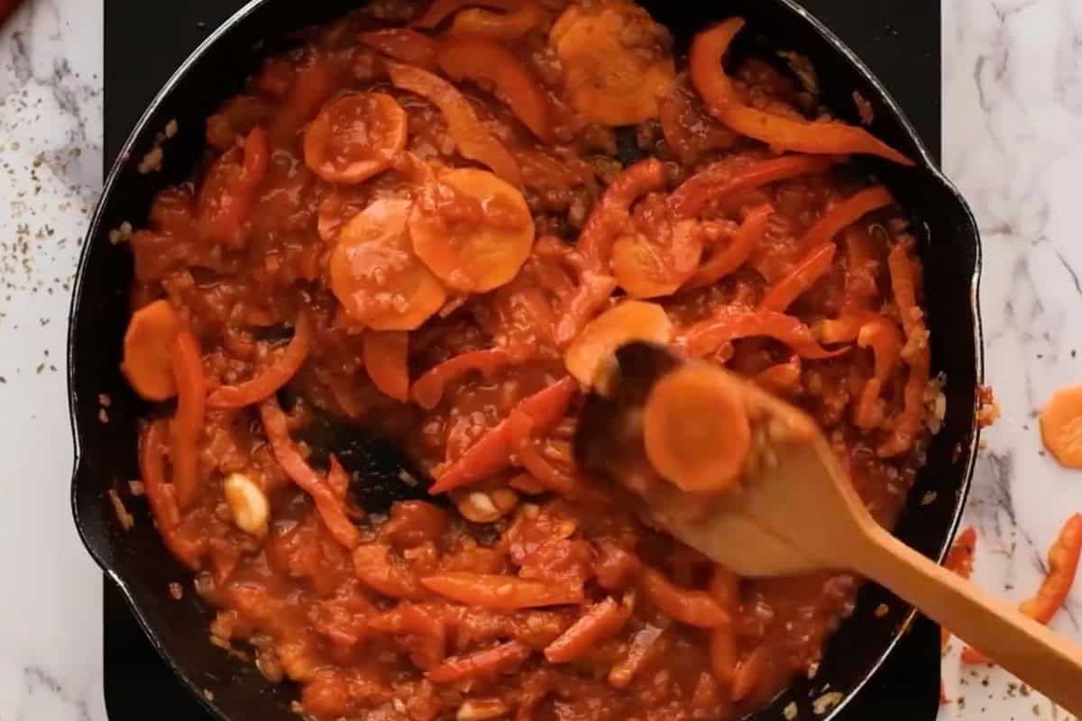cacciatore sauce in a pan.
