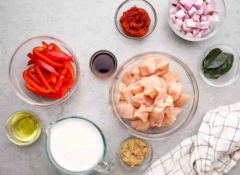 ingredients for thai red curry chicken.