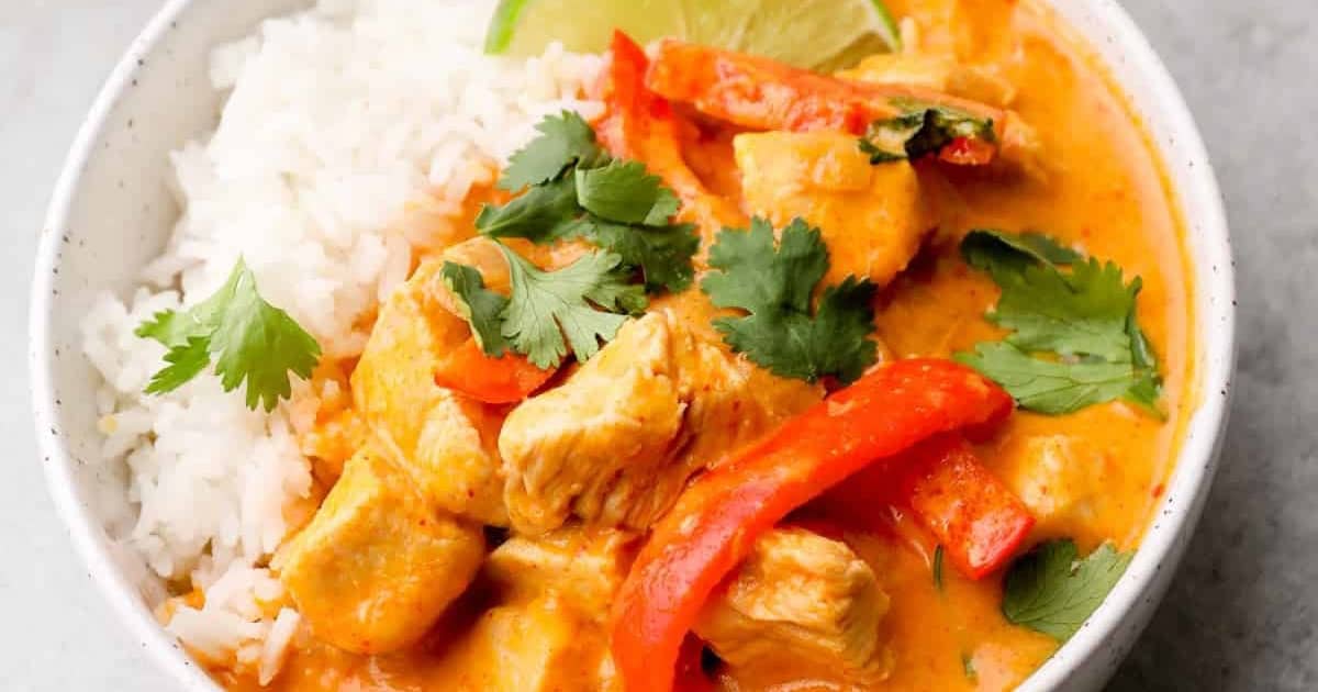 Thai Red Curry with Chicken - Easy Chicken Recipes