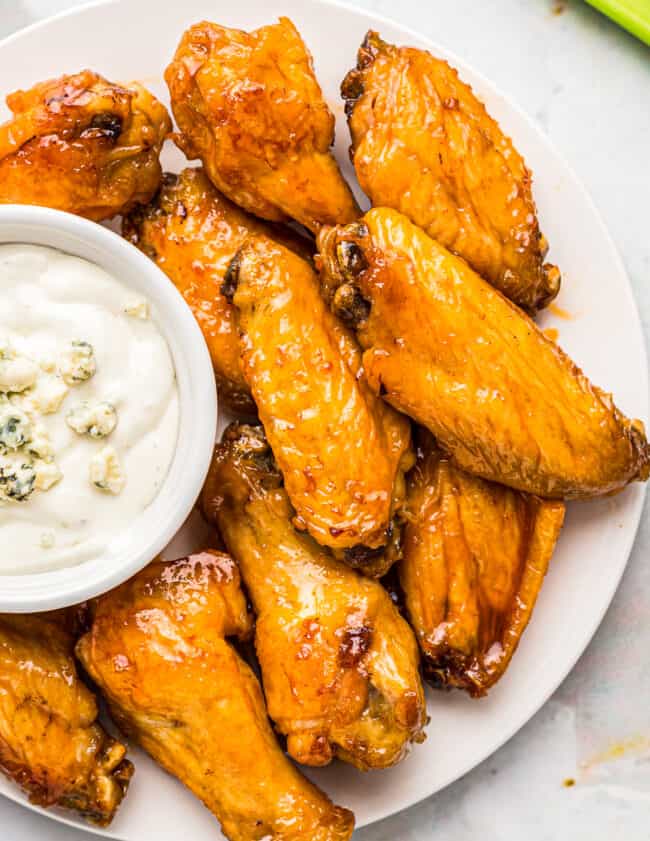 air fryer chicken wings with blue cheese