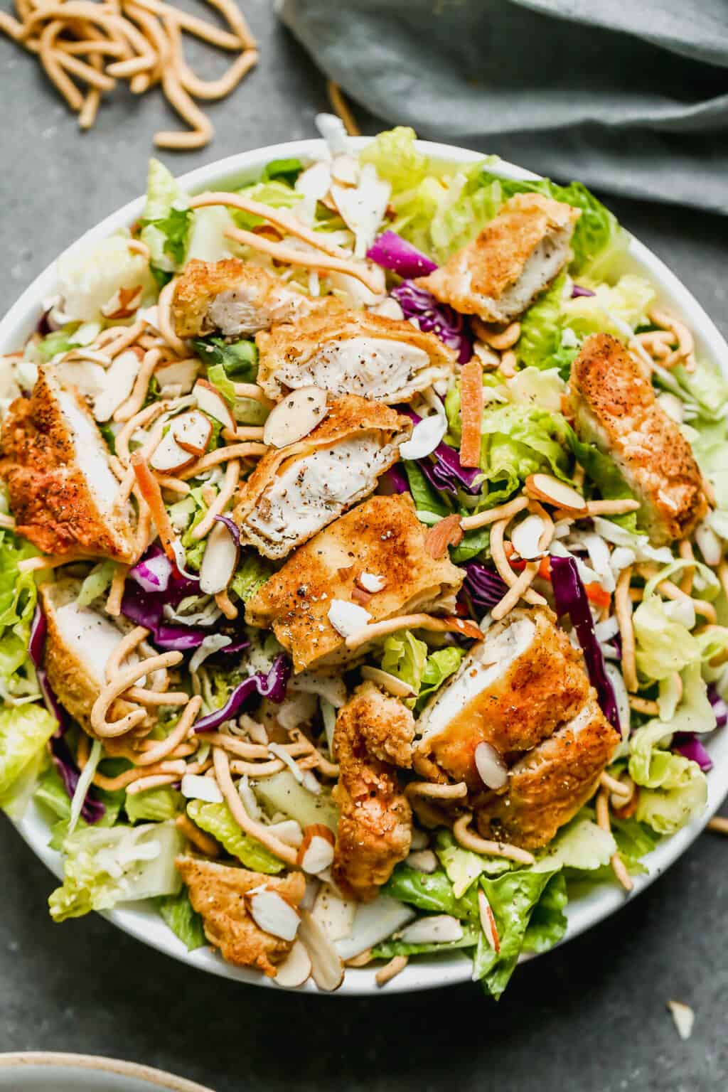 Easy Copycat Applebee's Oriental Chicken Salad