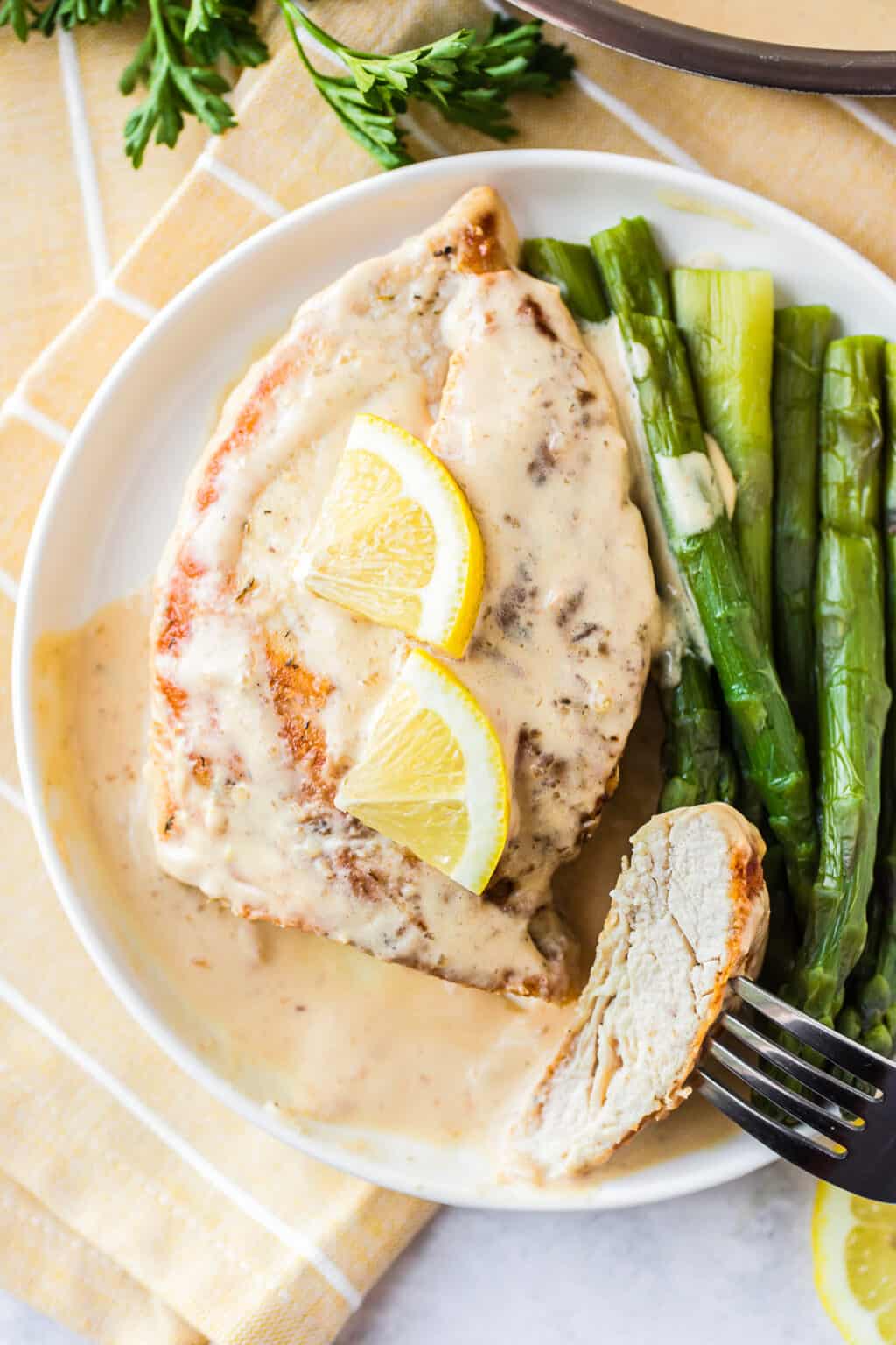 Creamy Lemon Chicken Skillet - Easy Chicken Recipes