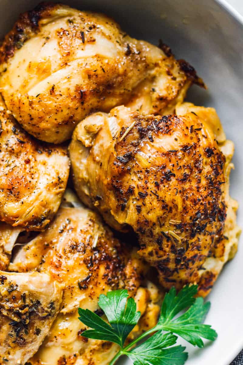 instant pot chicken thighs with seasoning