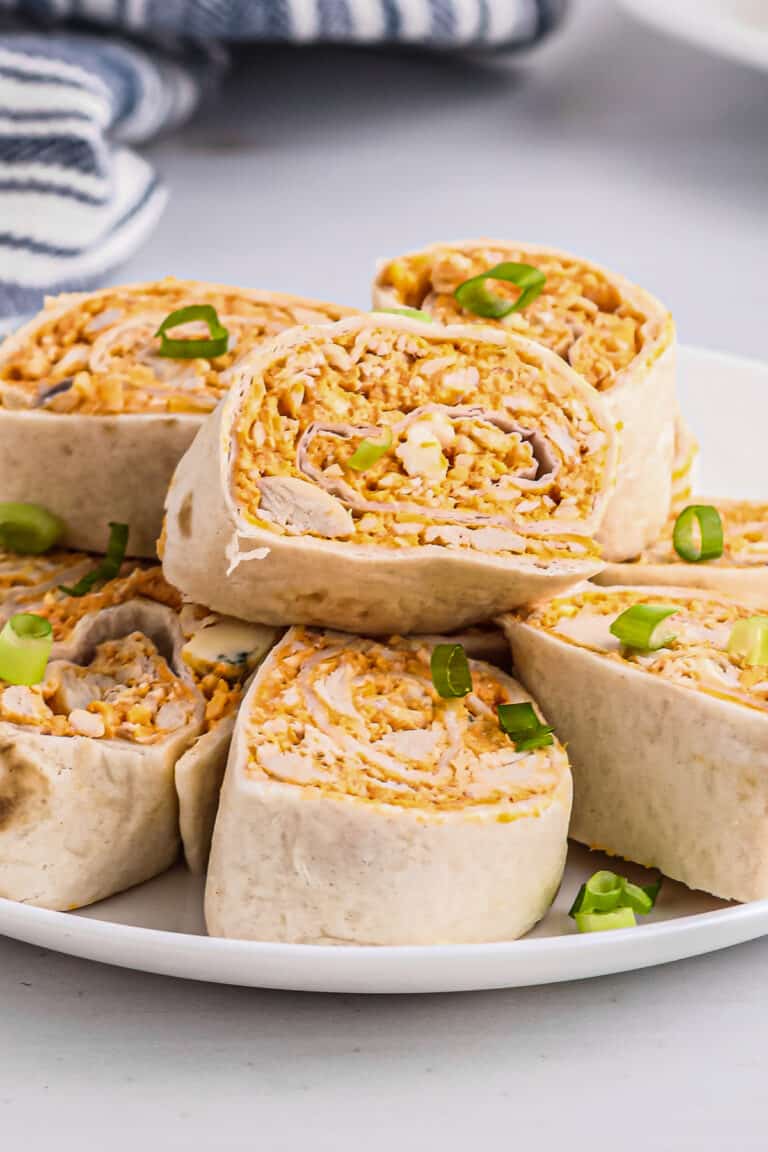 Buffalo Chicken Pinwheels - Easy Chicken Recipes