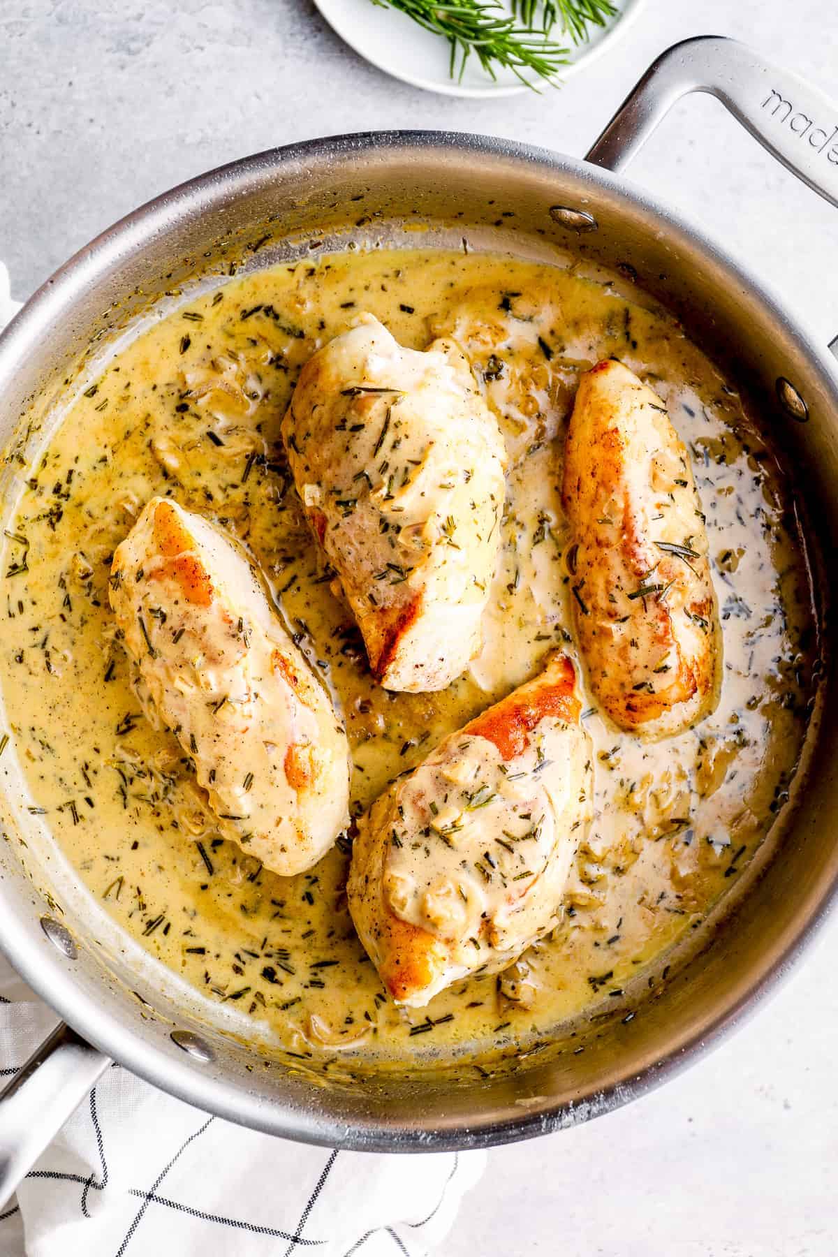 Creamy Rosemary Chicken - Easy Chicken Recipes