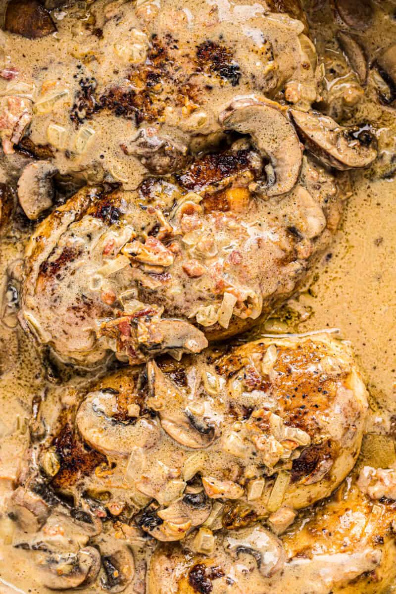 smothered chicken in skillet