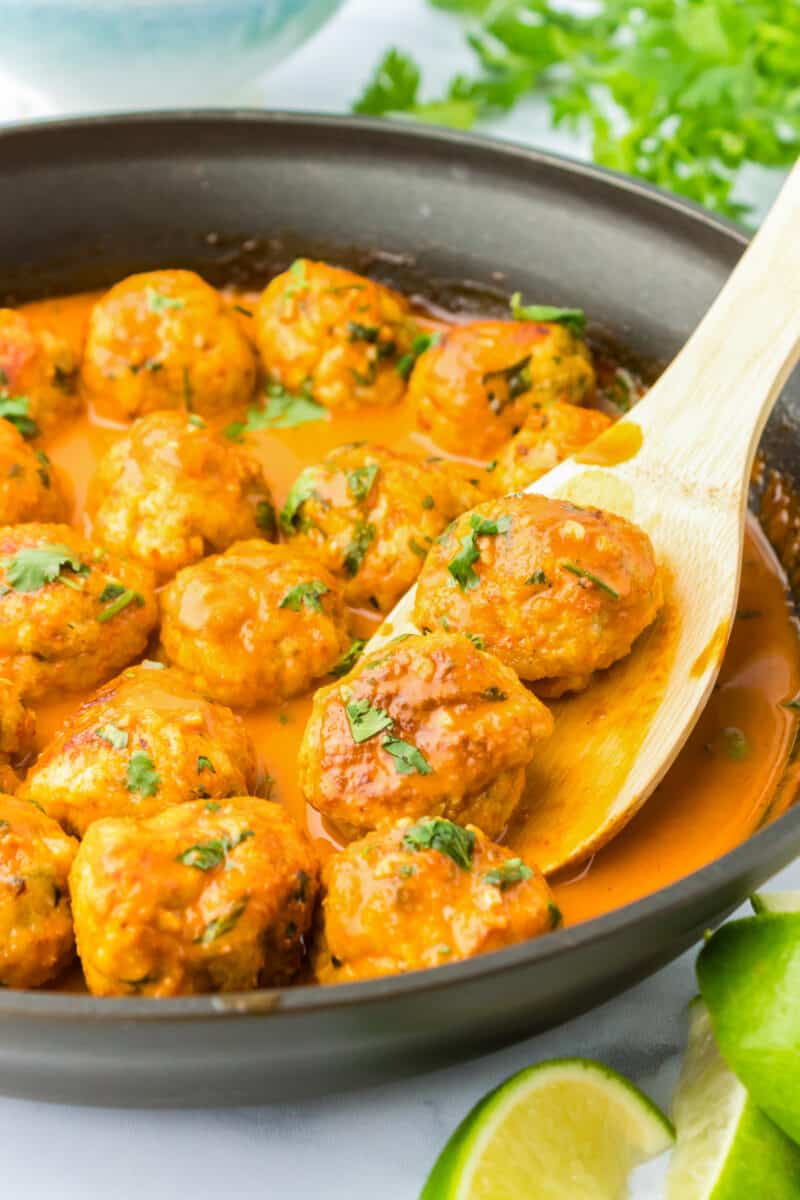 curry chicken meatballs in sauce