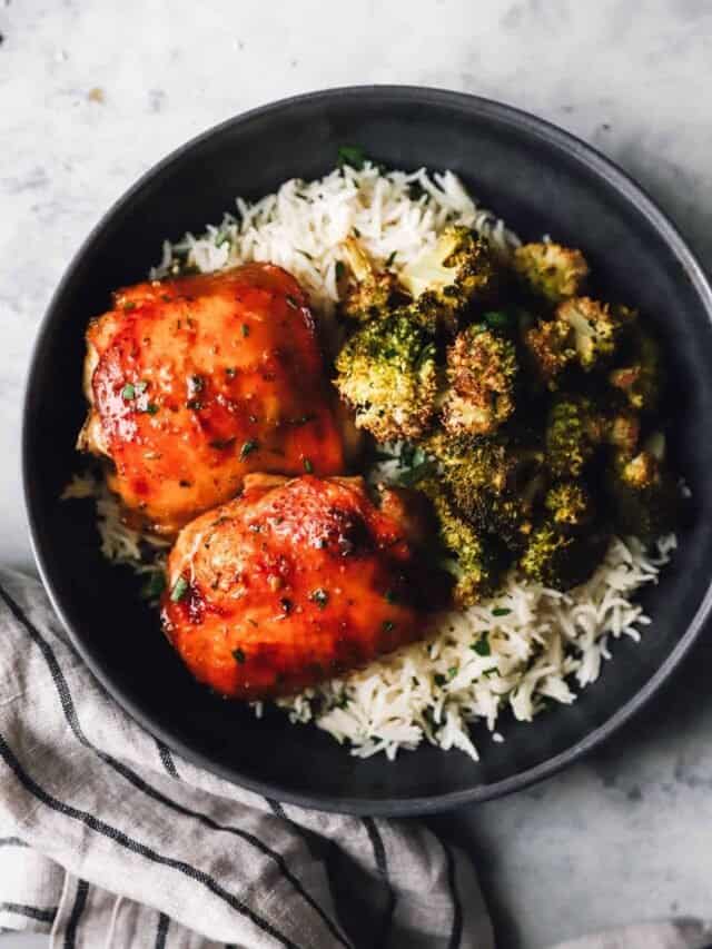 cropped-Sheet-Pan-Chicken-Thighs-and-Broccoli-3.jpg