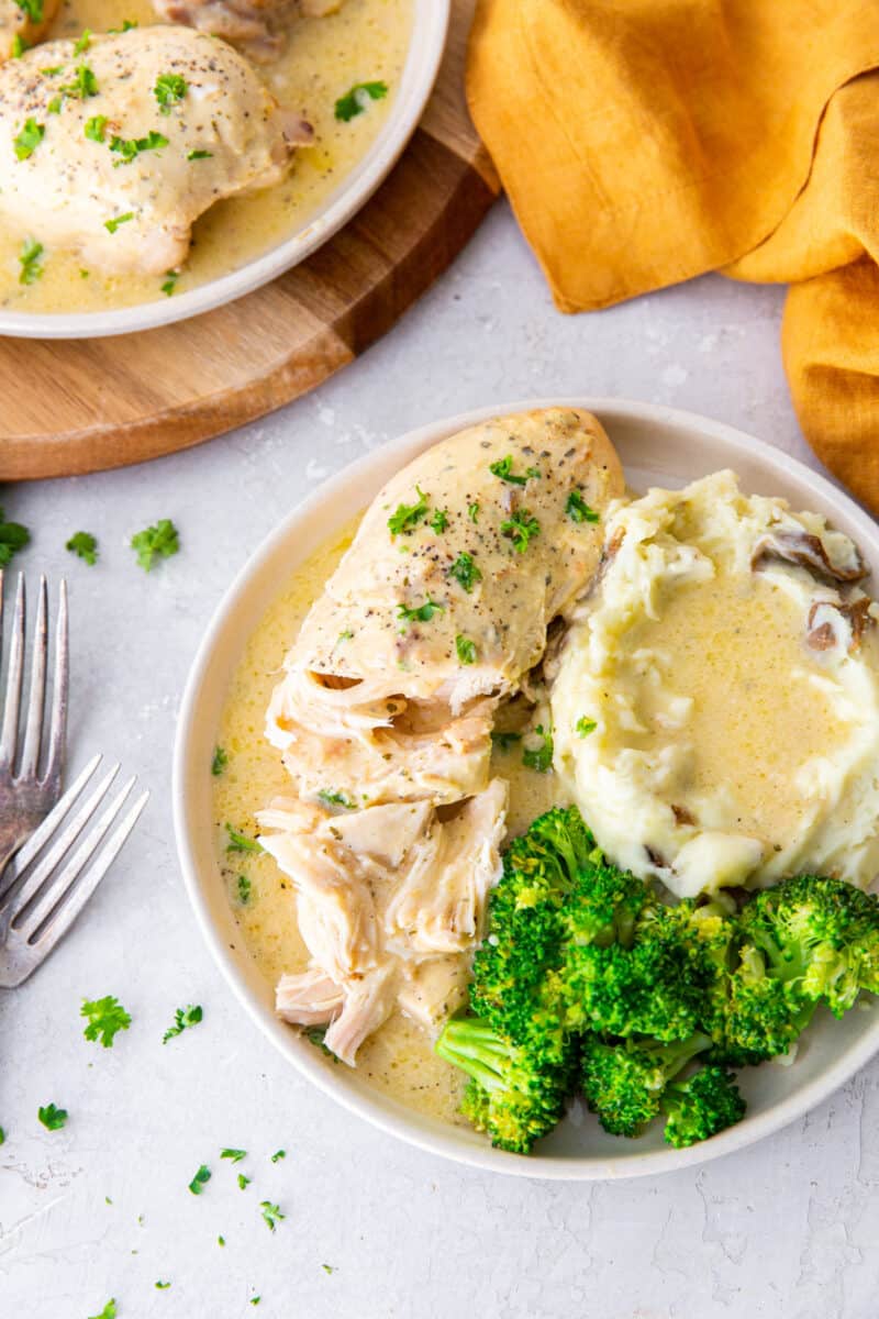 plate of ranch chicken with mashed potatoes and broccoli