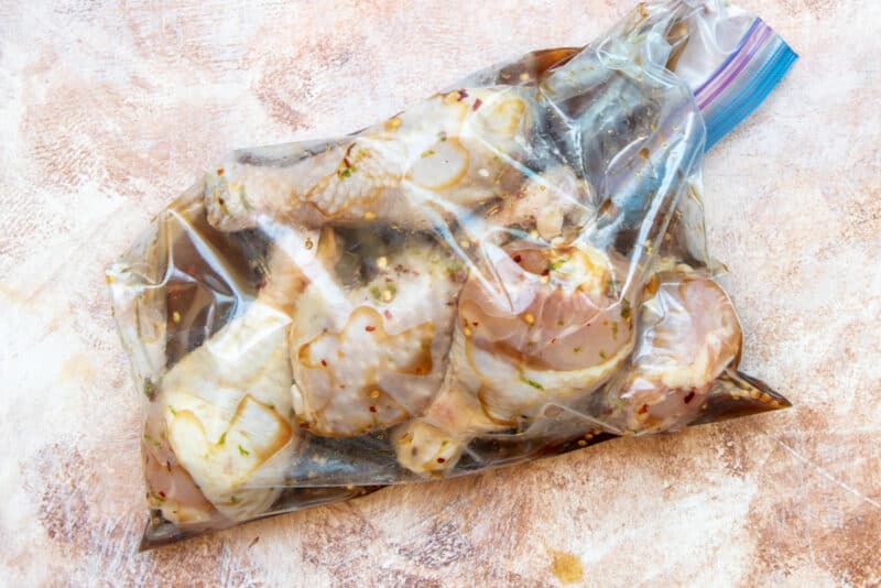 marinating chicken drumsticks in a resealable bag