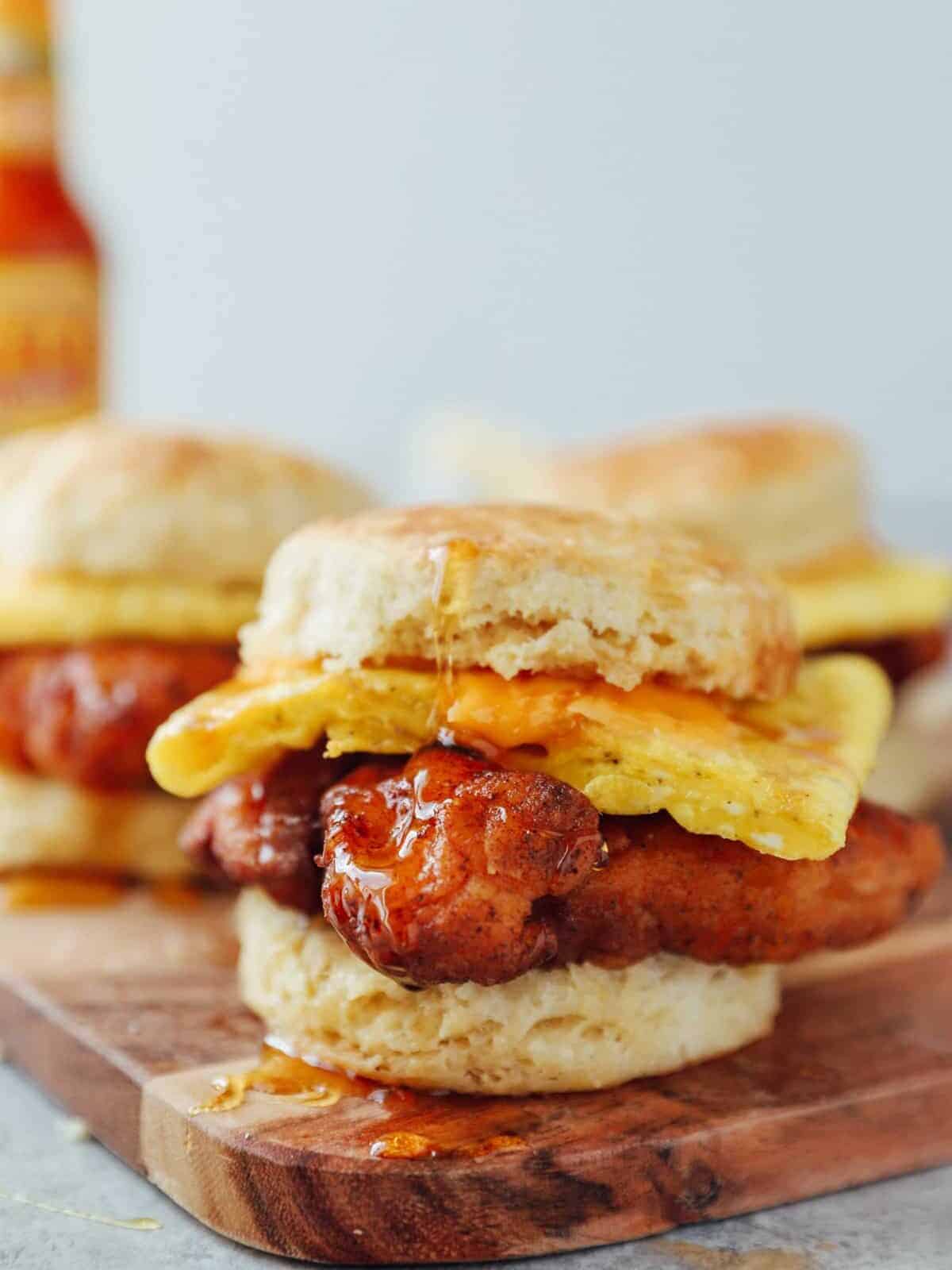 chicken breakfast sandwiches with biscuits
