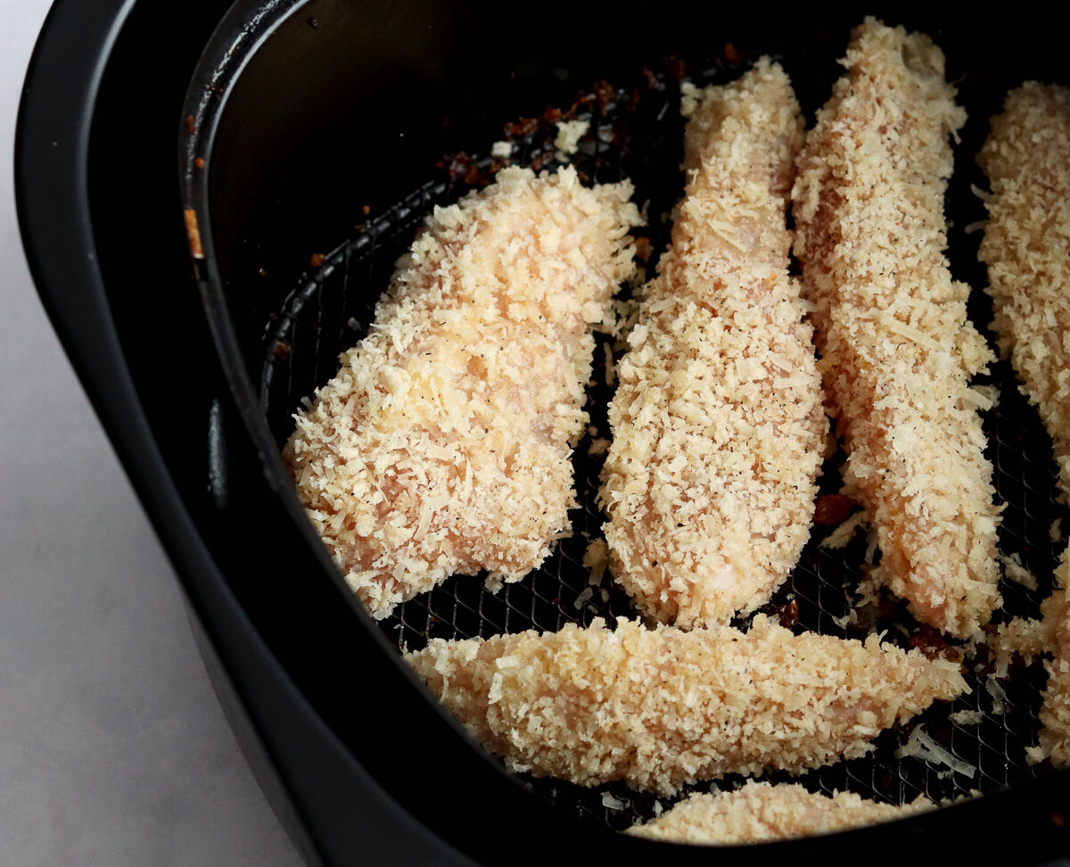 Air Fryer Chicken Breast Recipe – Air Fryer Chicken Recipe (Tender and  Juicy!) — Eatwell101