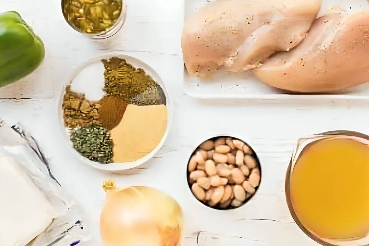 Ingredients for Instant Pot white chicken chili.