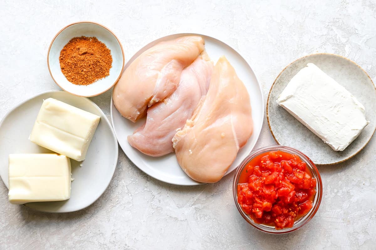 Ingredients for Crockpot queso chicken.